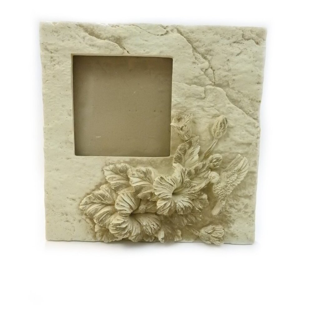 Faux Stone Resin Plastic Picture Frame With Sculptured Hummingbird and Hibiscus